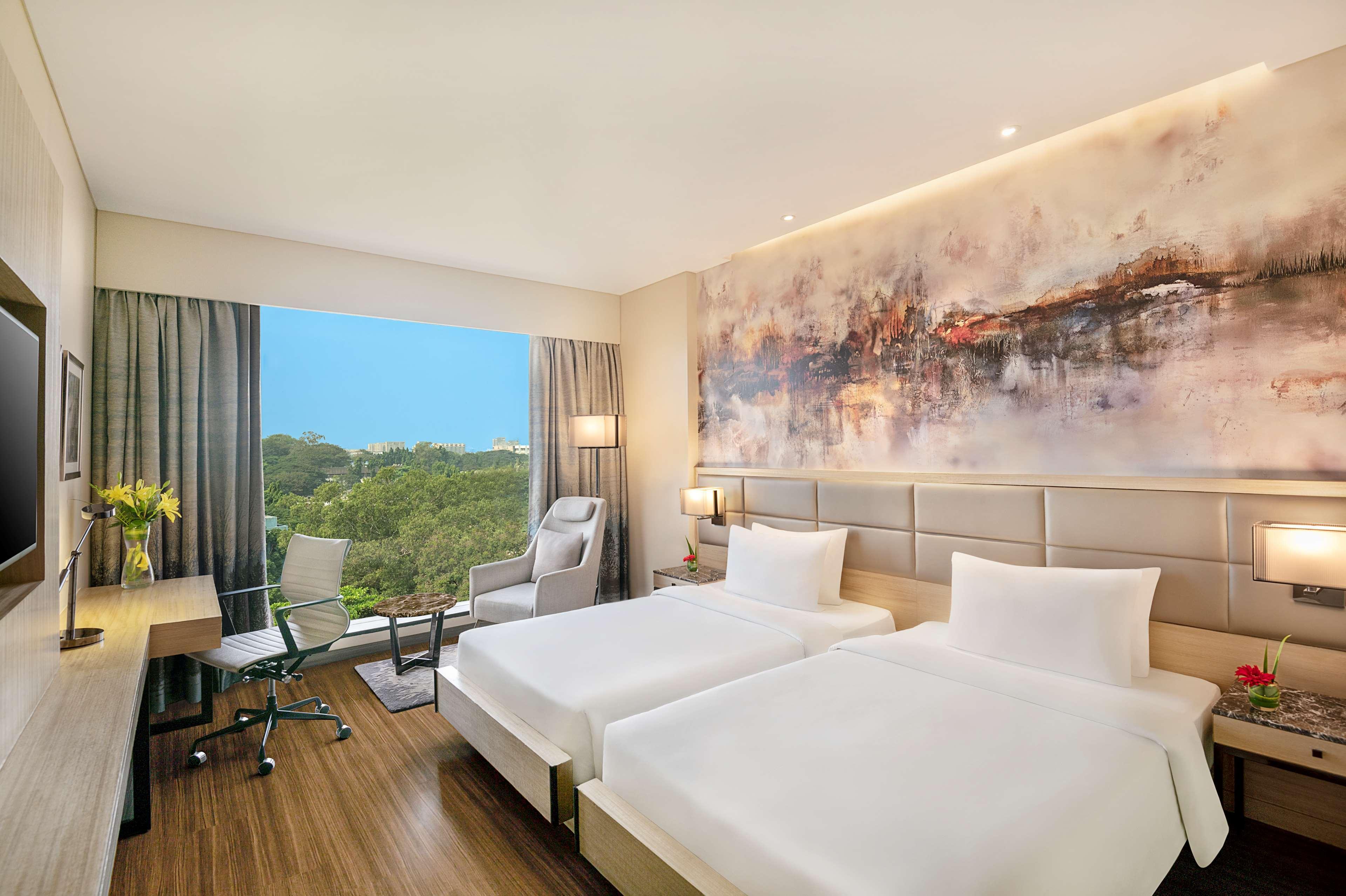 Radisson Mumbai Andheri Midc Exteriör bild Deluxe Room